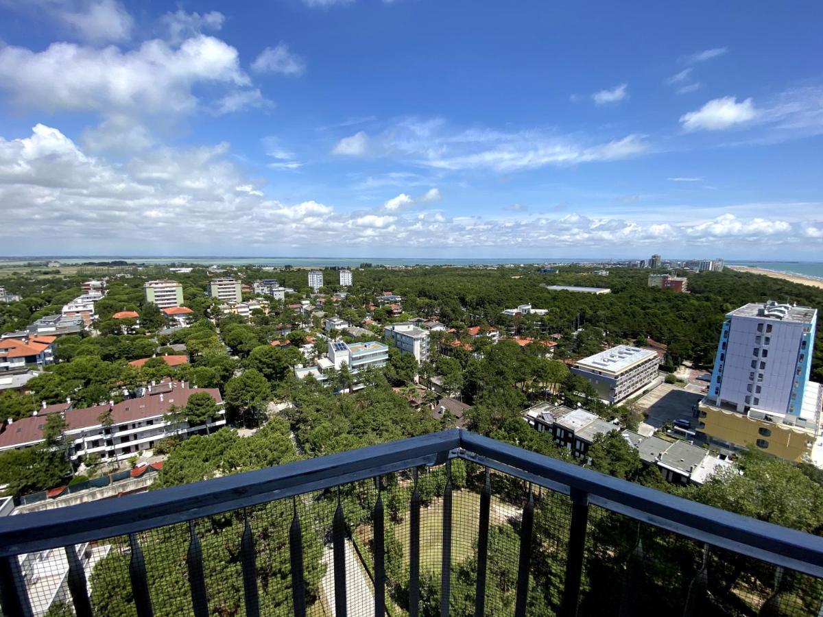 Condominio Aquilone Lignano Sabbiadoro Bagian luar foto