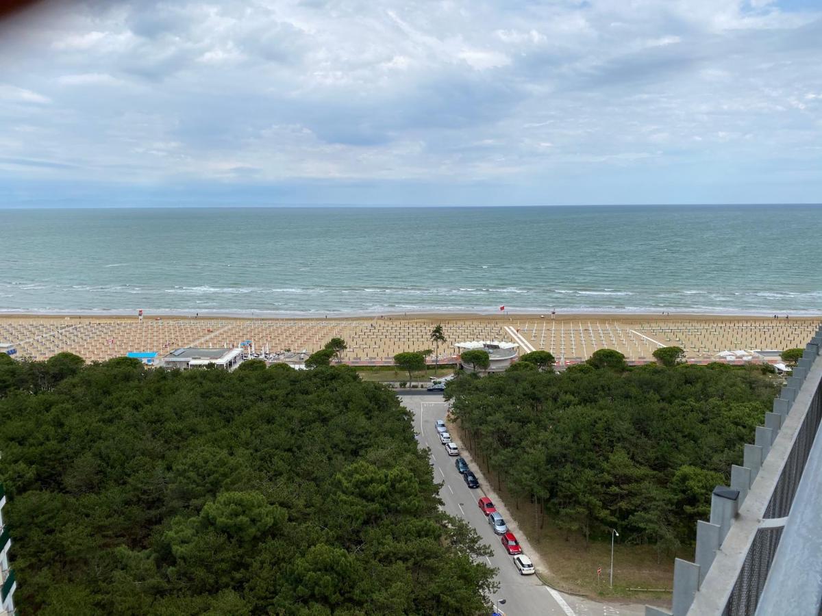 Condominio Aquilone Lignano Sabbiadoro Bagian luar foto