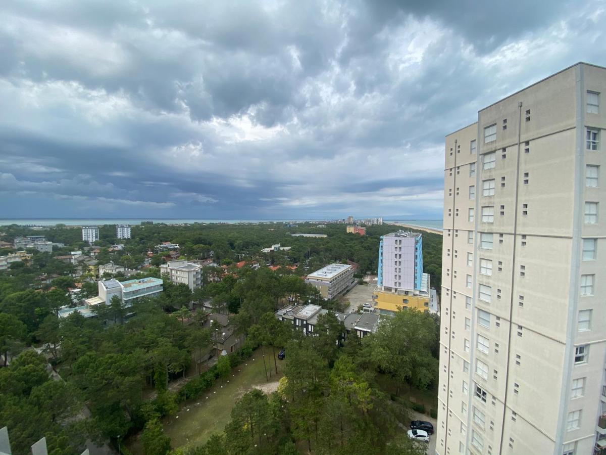 Condominio Aquilone Lignano Sabbiadoro Bagian luar foto