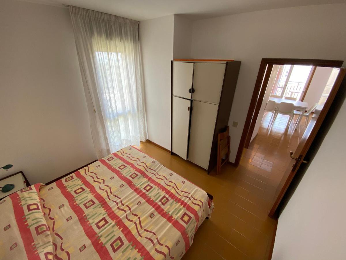 Condominio Aquilone Lignano Sabbiadoro Bagian luar foto