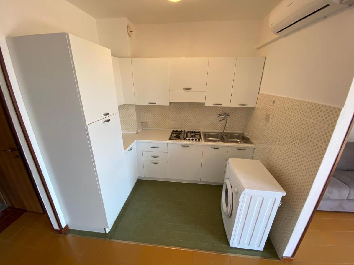 Condominio Aquilone Lignano Sabbiadoro Bagian luar foto