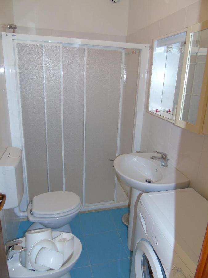 Condominio Aquilone Lignano Sabbiadoro Bagian luar foto