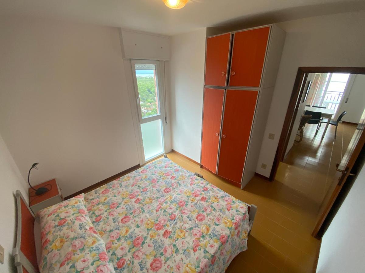 Condominio Aquilone Lignano Sabbiadoro Bagian luar foto